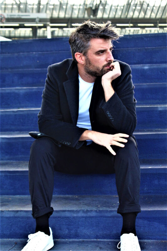 Berardi pregiato e premiato cantautore si racconta Berardi pregiato e premiato cantautore si racconta