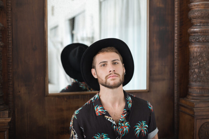 Daniele Coletta…l’amore non può essere un Tasto rotto Daniele Coletta…l’amore non può essere un Tasto rotto