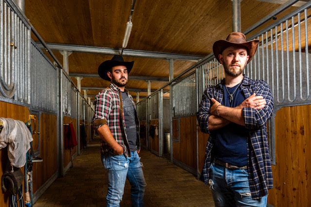 American Highways ci raccontano il loro stile country in una veste moderna American Highways ci raccontano il loro stile country in una veste moderna