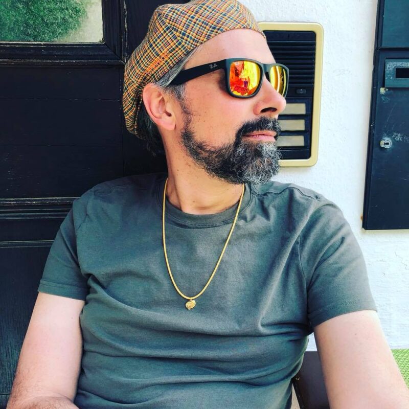 Martix eccezionale artista, da Quello che so alle sue eccezionali esperienze! Martix eccezionale artista, da Quello che so alle sue eccezionali esperienze!